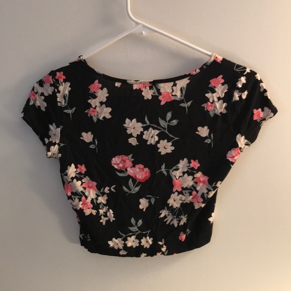 Crop Top - Picture 2 of 3